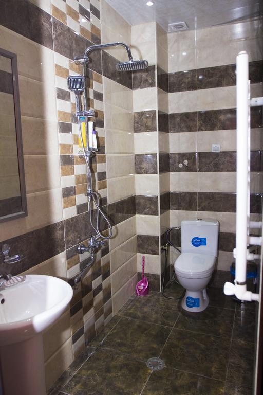 Planet Hotel Jerevan Kamer foto