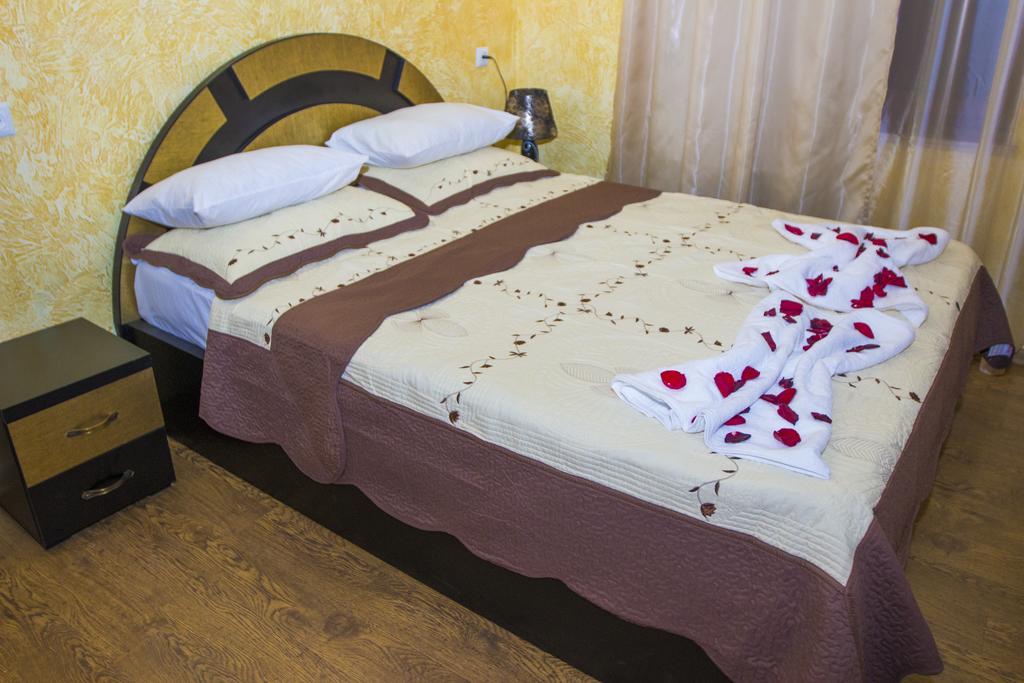 Planet Hotel Jerevan Kamer foto