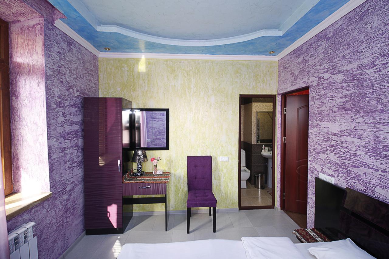 Planet Hotel Jerevan Buitenkant foto