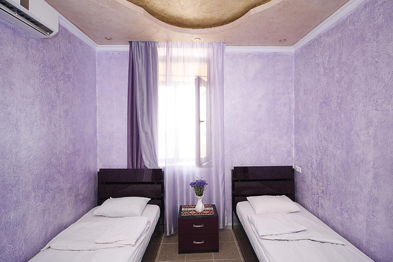 Planet Hotel Jerevan Buitenkant foto